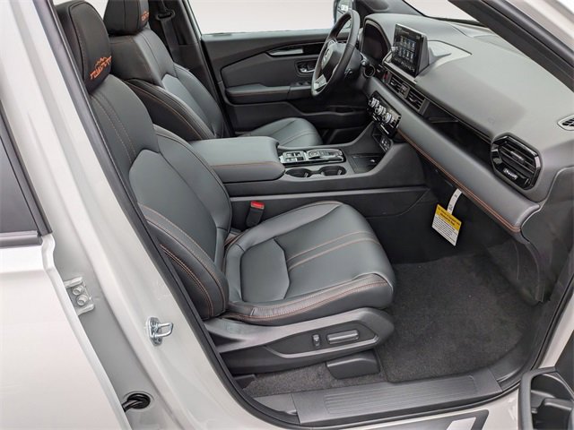 New 2025 Honda Pilot TrailSport image 34