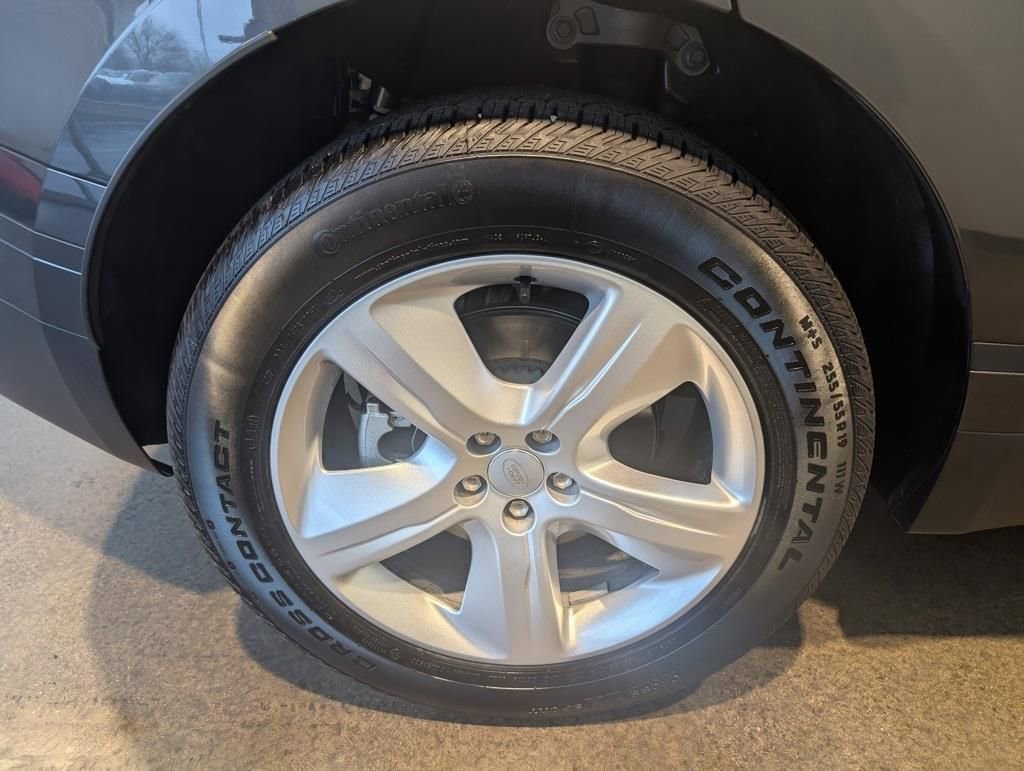 Used 2026 Land Rover Range Rover Velar S image 8