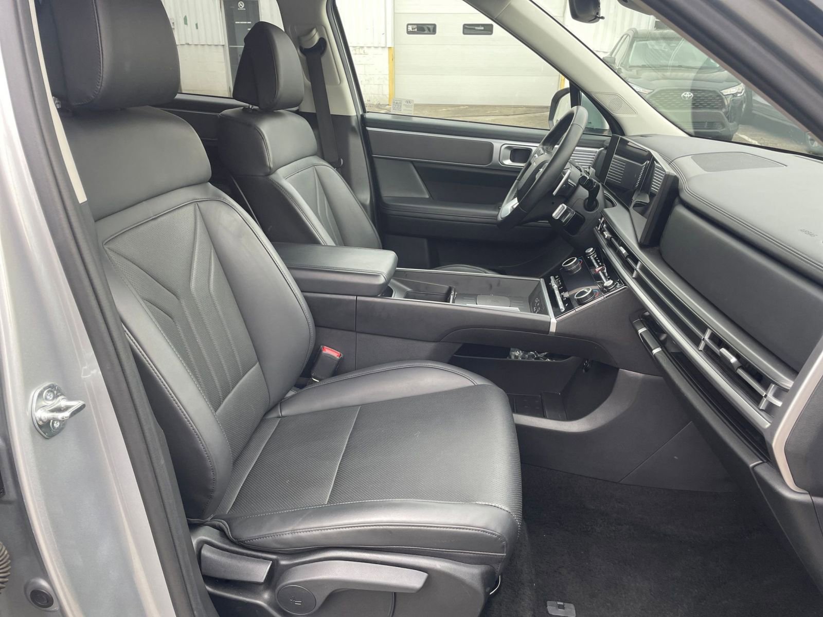 Used 2025 Hyundai Santa Fe SEL image 38