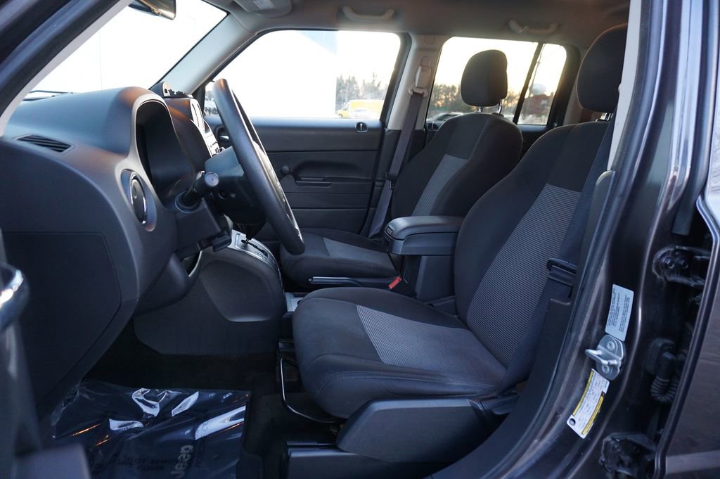 Used 2016 Jeep Patriot Sport image 10