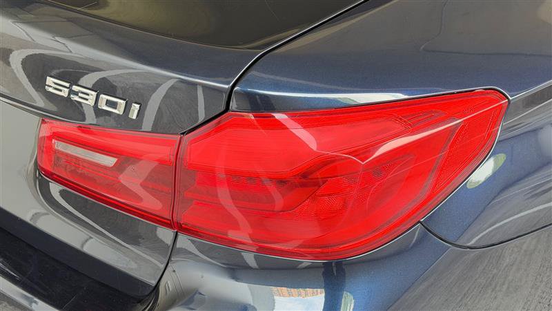 Used 2018 BMW 530i xDrive AWD/4WD image 12