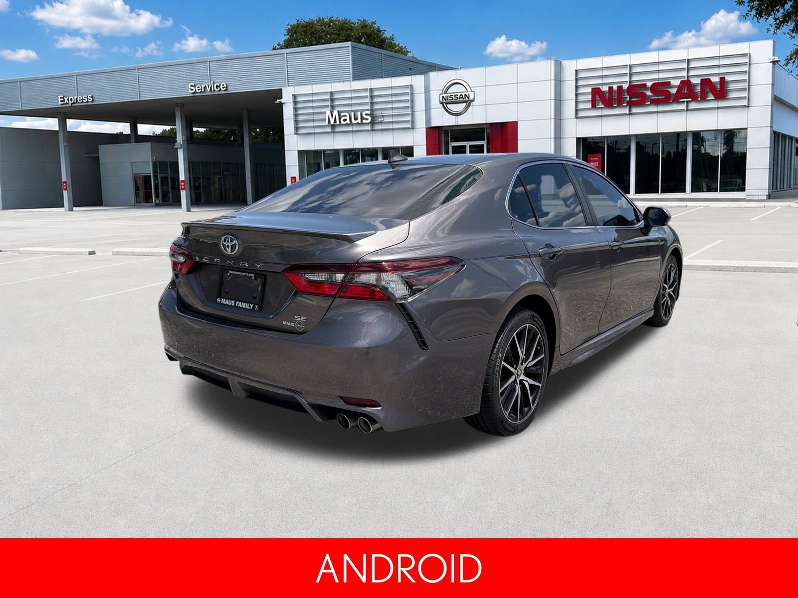 Used 2022 Toyota Camry SE w/ Convenience Package FWD image 4