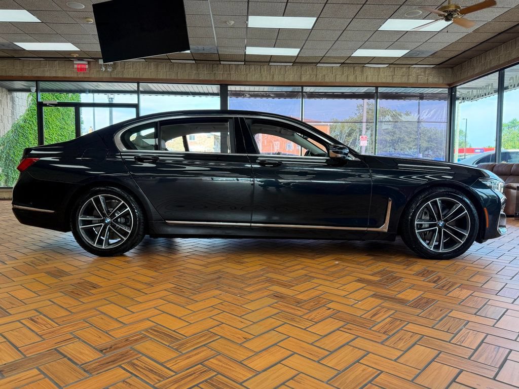 Used 2020 BMW 750i xDrive w/ Executive Package AWD/4WD image 9