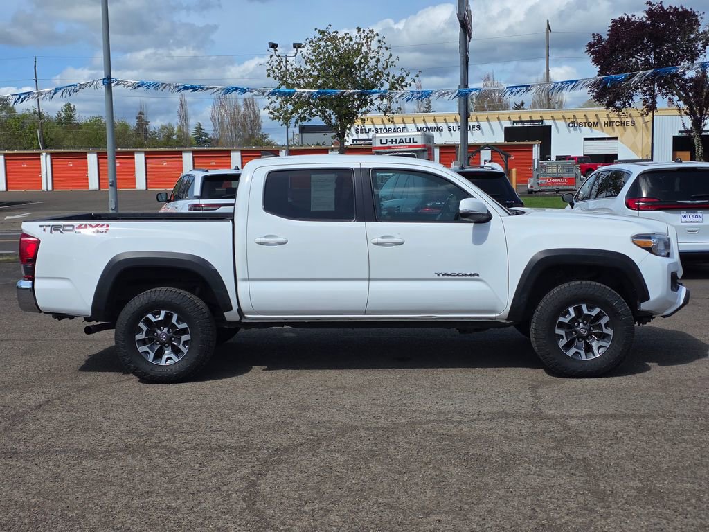 Used 2018 Toyota Tacoma TRD Off-Road image 8