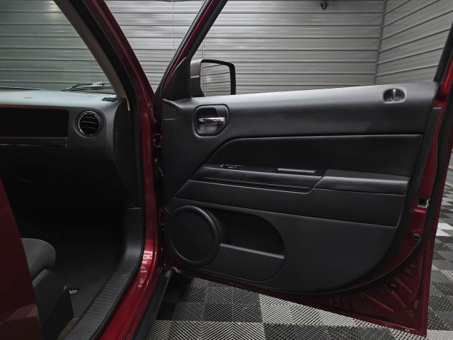 Used 2015 Jeep Patriot Sport w/ Power Value Group FWD image 27