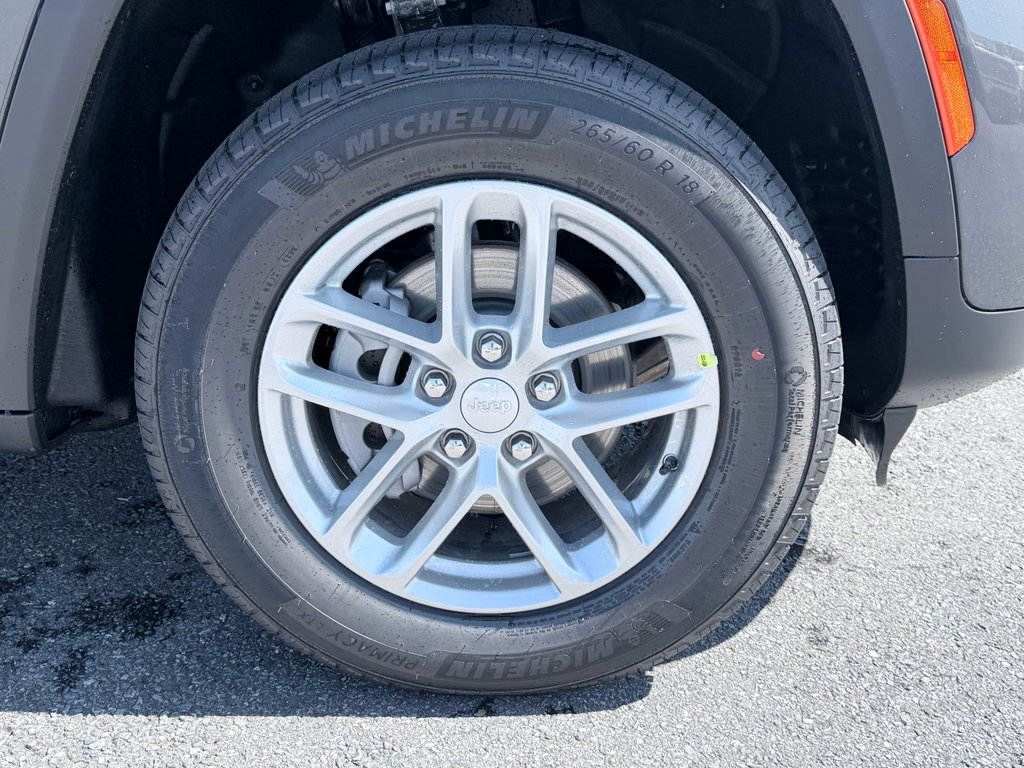 New 2026 Jeep Grand Cherokee Laredo X RWD image 36