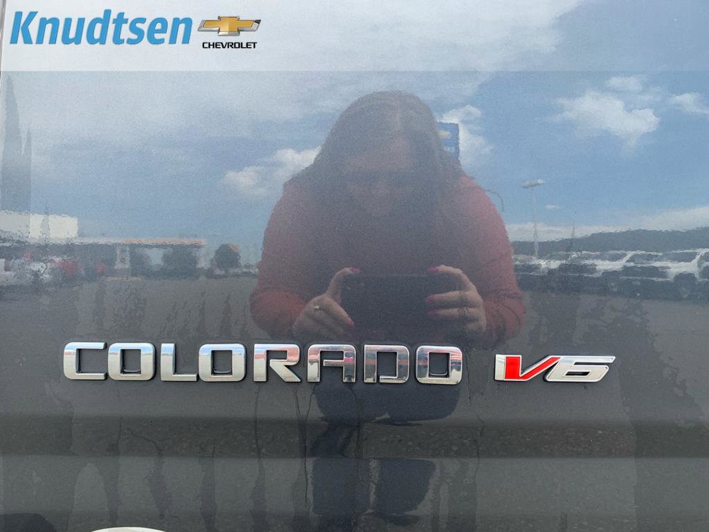 Used 2017 Chevrolet Colorado LT w/ LT Convenience Package AWD/4WD image 11