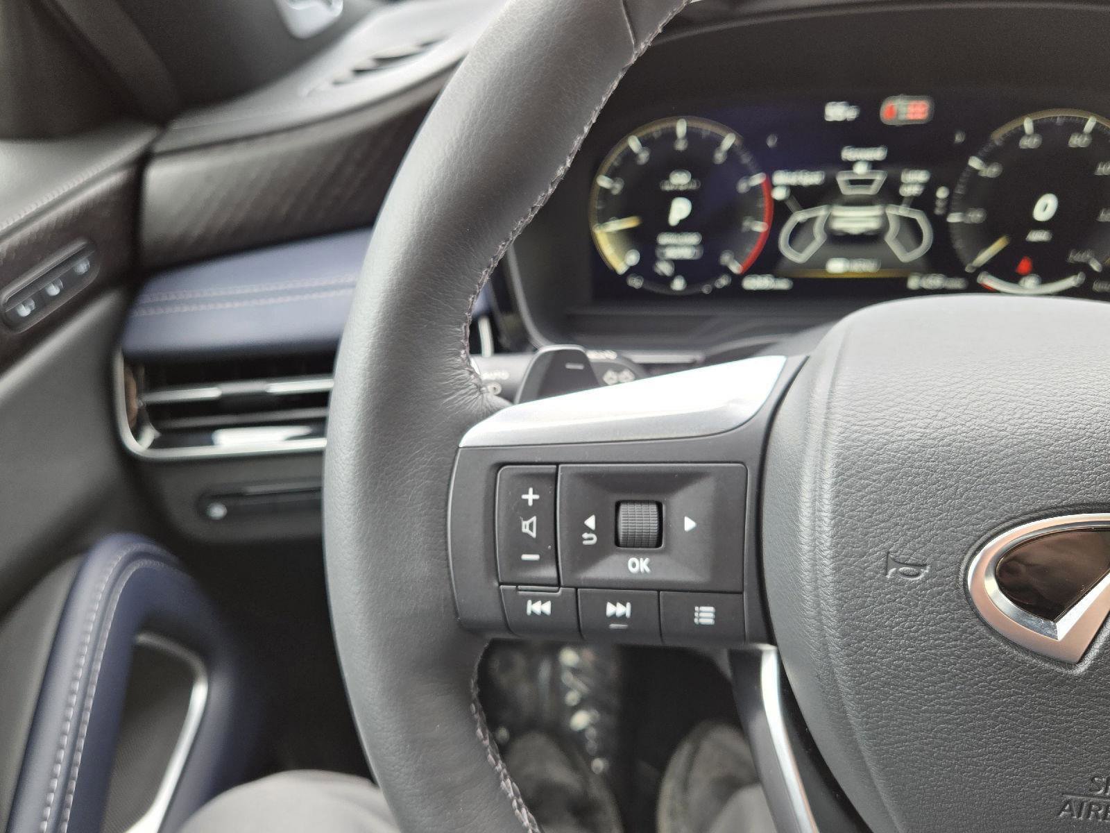 Certified 2026 INFINITI QX60 Sport w/ Dark Cargo Package image 30