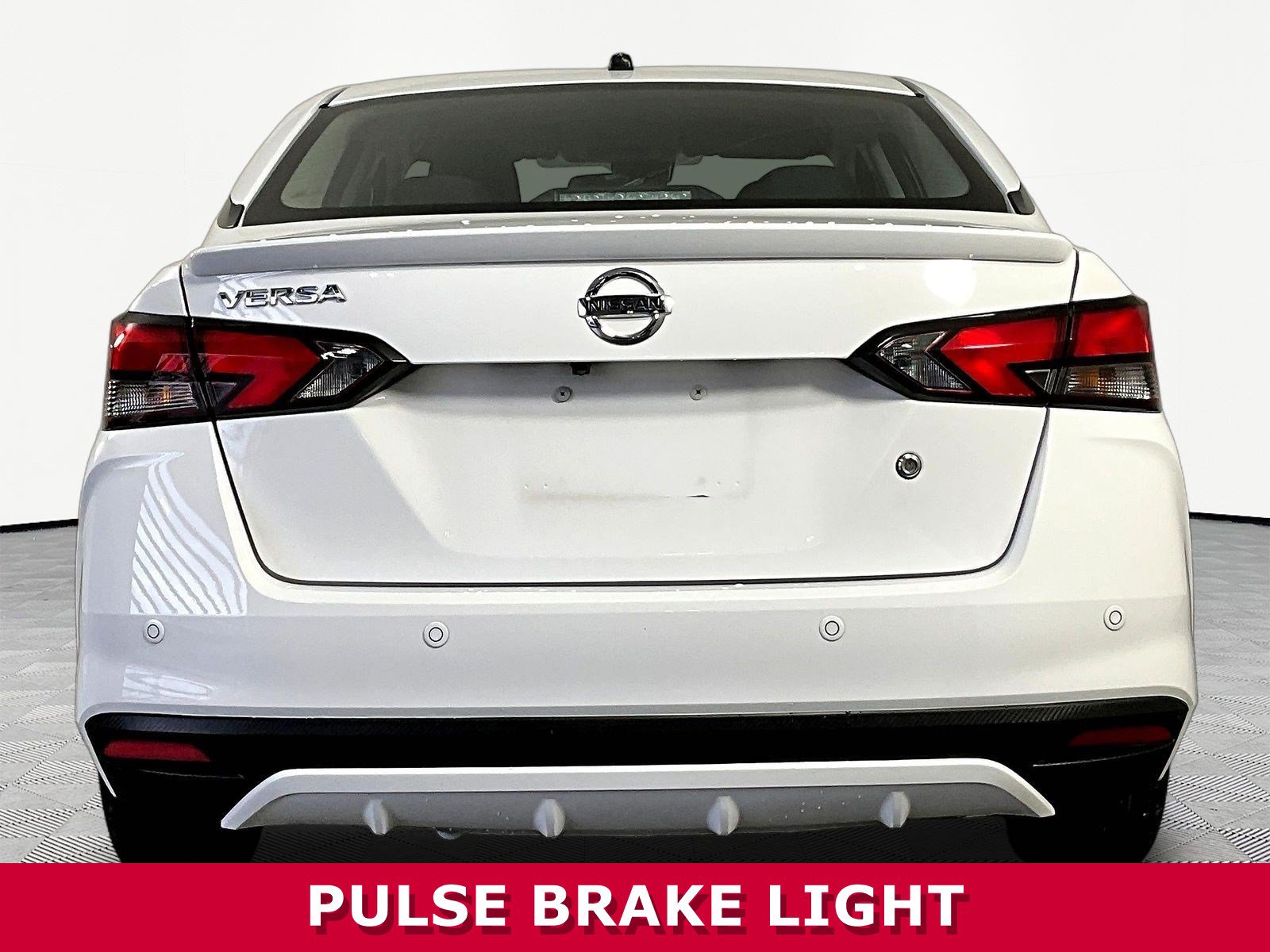 Used 2023 Nissan Versa S w/ Trunk Package FWD image 5