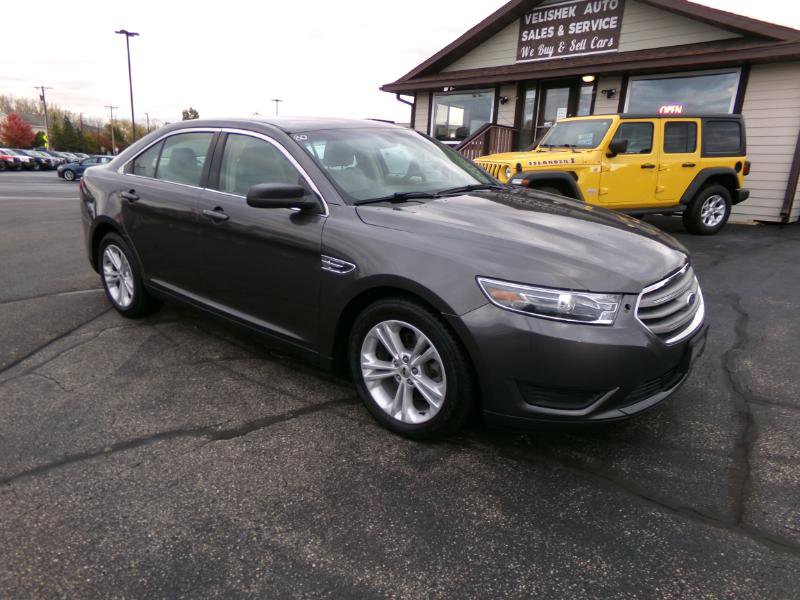 Used 2016 Ford Taurus SE