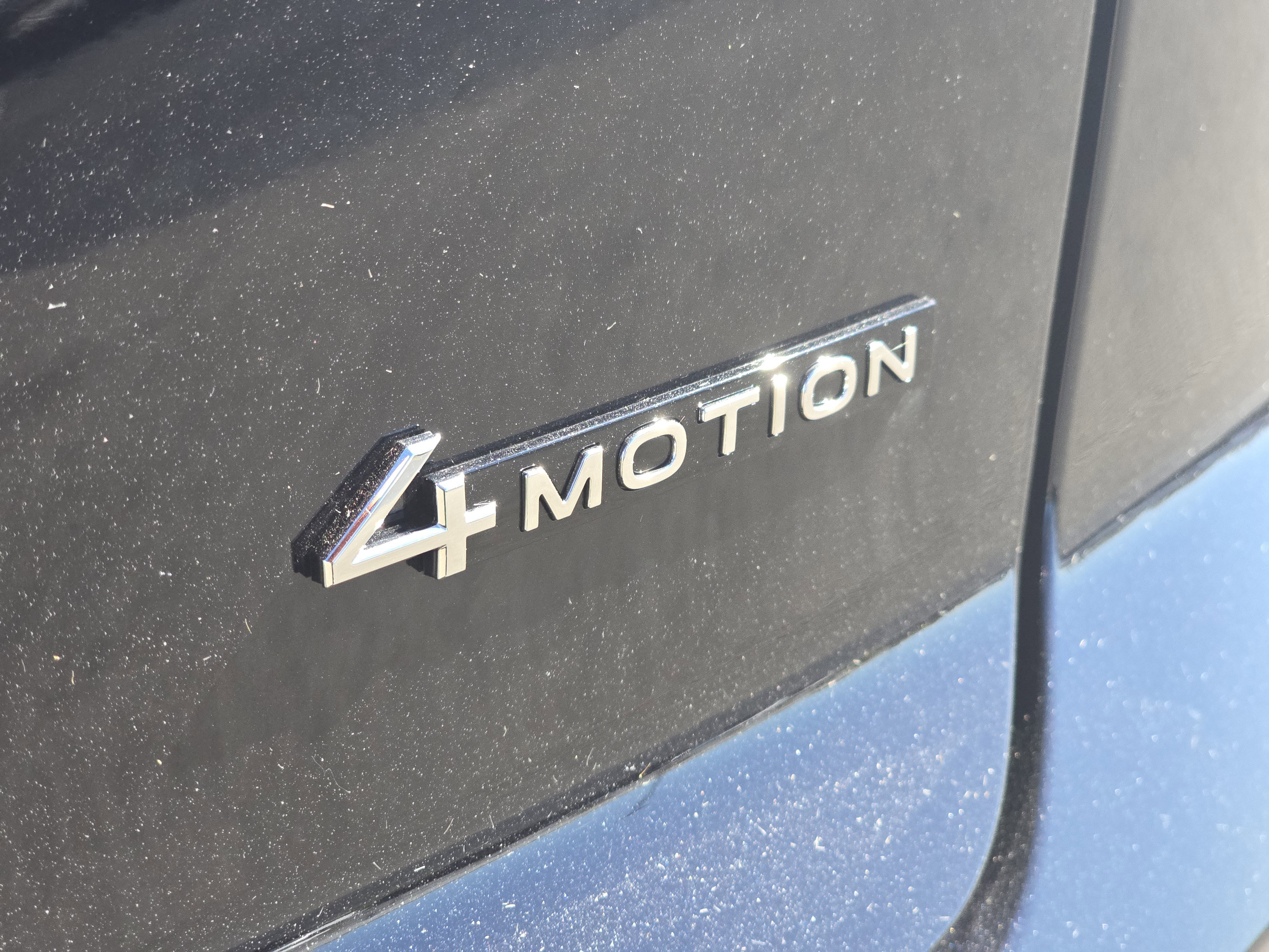 New 2026 Volkswagen Atlas Cross Sport SEL Premium R-Line image 12