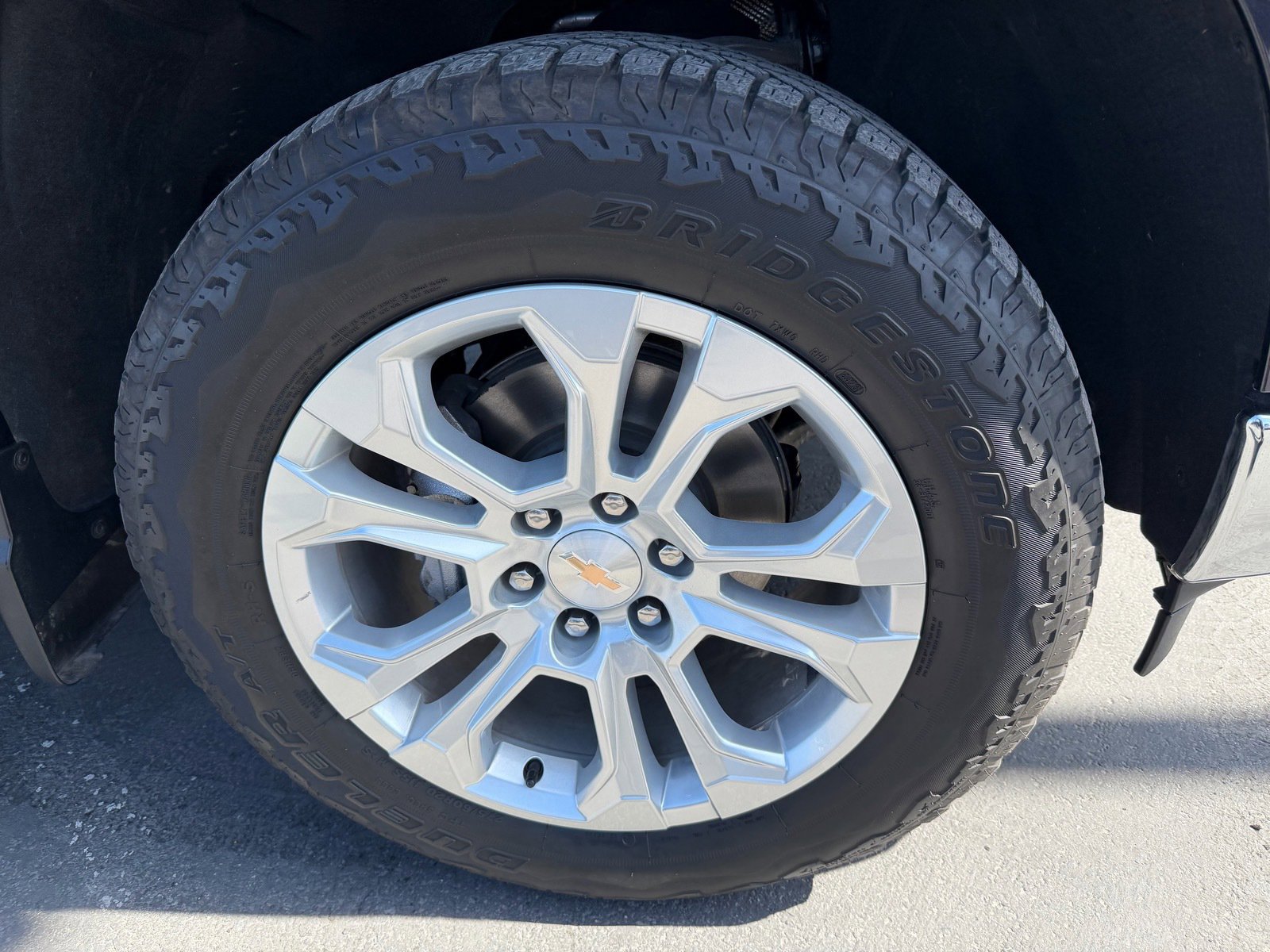 Used 2024 Chevrolet Silverado 1500 LTZ w/ Technology Package image 30
