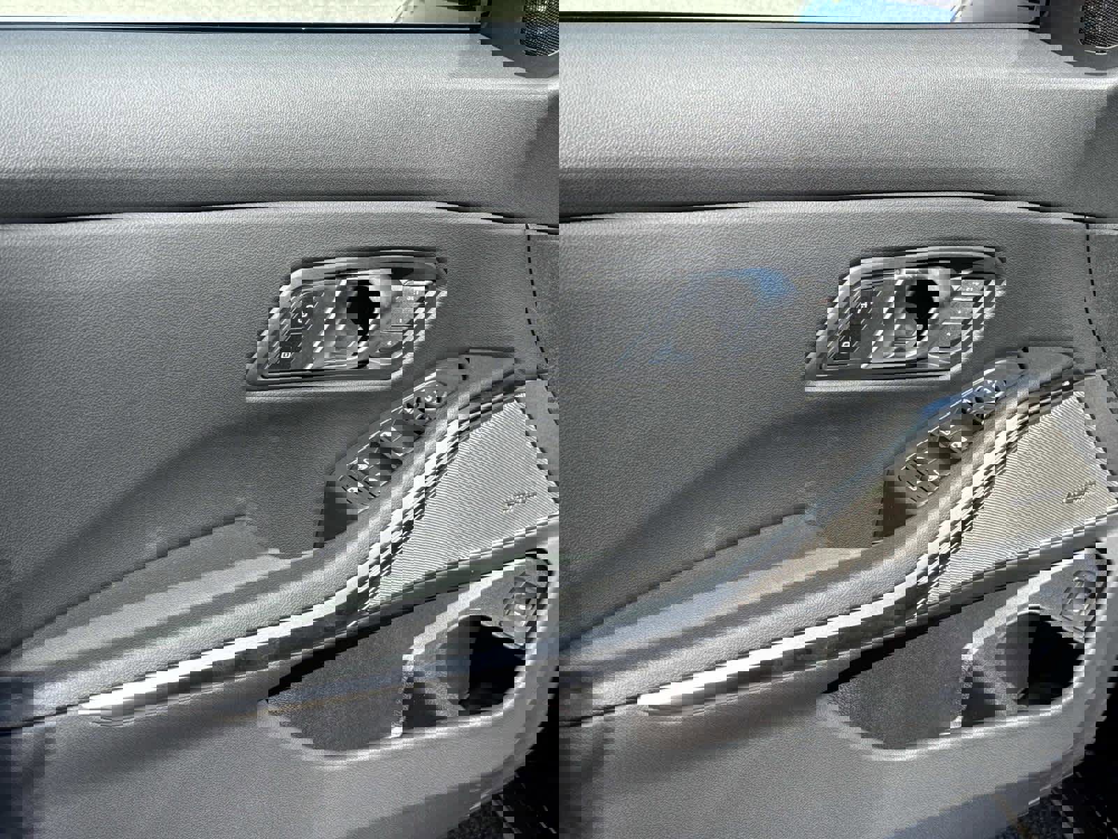 New 2026 BMW 330i xDrive Sedan w/ M Sport Package image 18