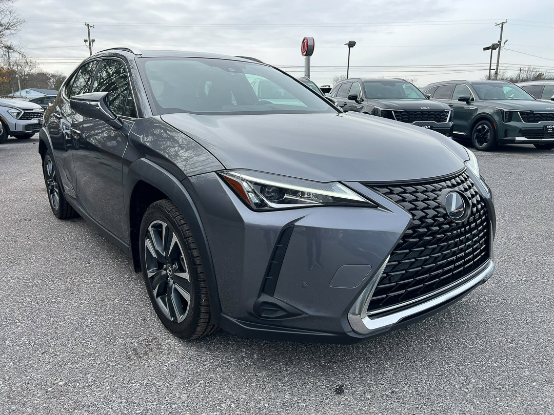 Used 2020 Lexus UX 250h w/ Premium Package image 11