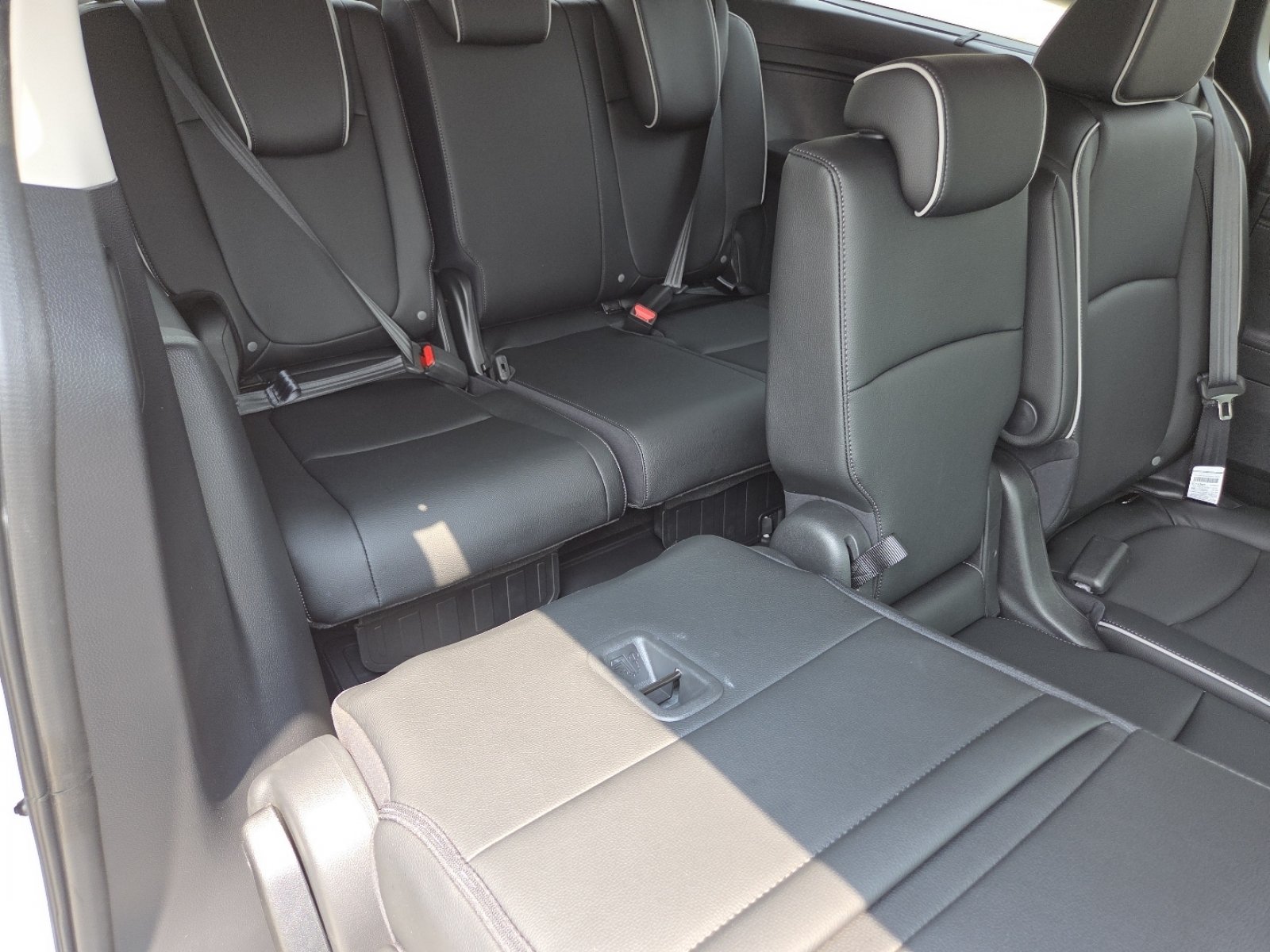 New 2026 Honda Odyssey Touring image 31