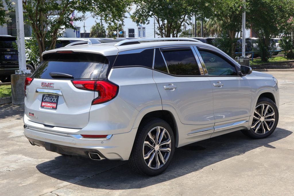 Used 2019 GMC Terrain Denali w/ Advanced Safety Package FWD image 2