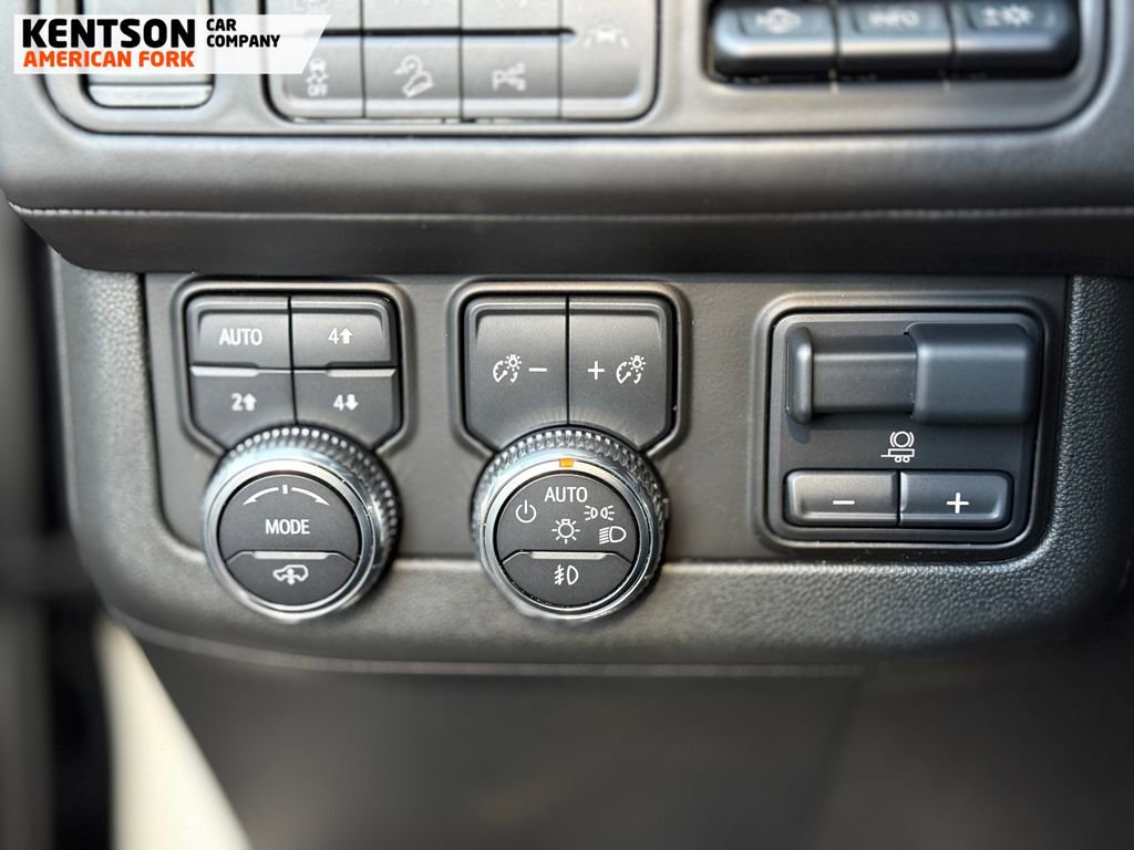 Used 2024 GMC Yukon Denali Ultimate image 23