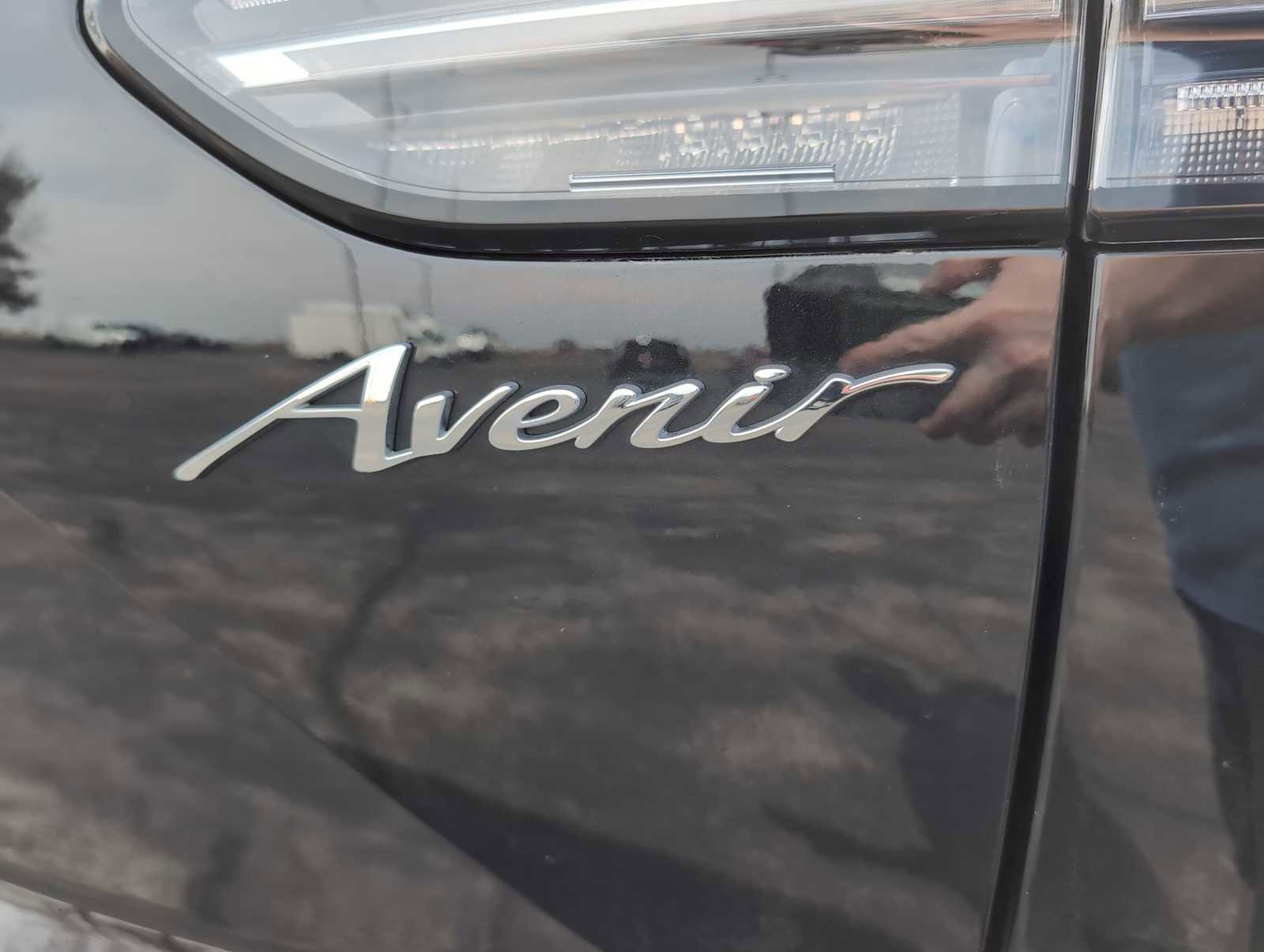 Used 2023 Buick Envision Avenir image 33