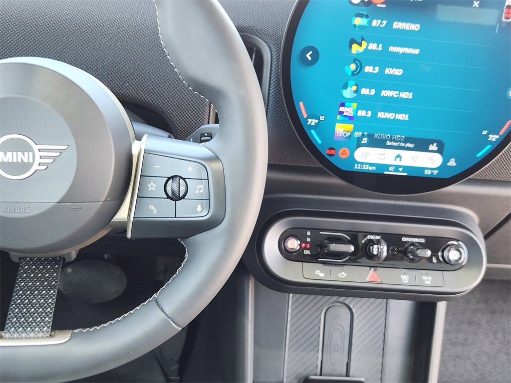 Used 2025 MINI Cooper 2-Door Hardtop image 21