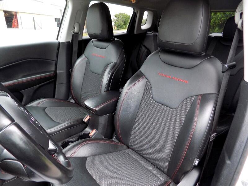 Used 2020 Jeep Compass Trailhawk image 24