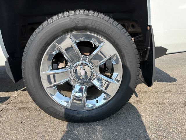 Used 2016 Chevrolet Silverado 1500 LTZ Z71 w/ LTZ Plus Package AWD/4WD image 11
