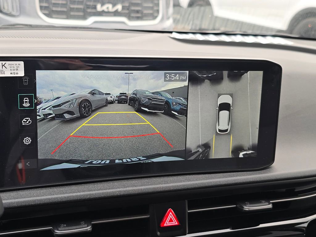 New 2025 Kia EV6 Light w/ Light LR Technology Package image 4