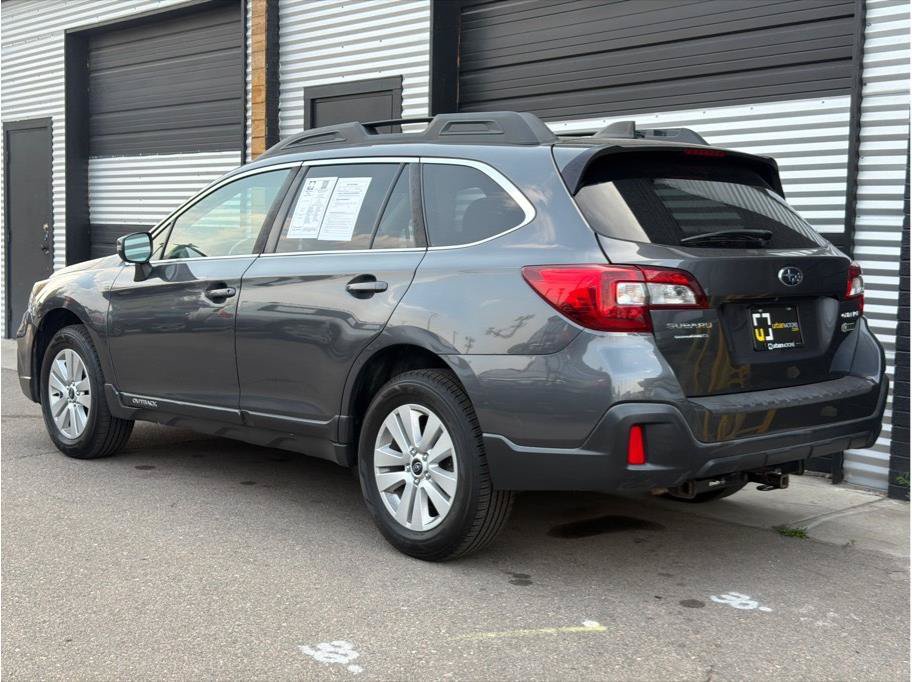 Used 2019 Subaru Outback 2.5i Premium AWD/4WD image 8