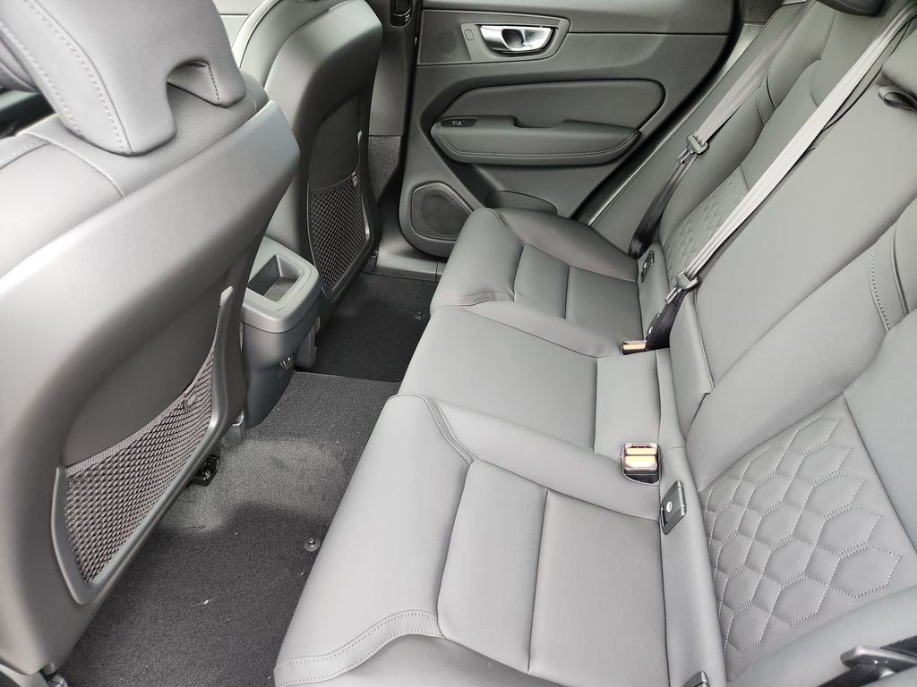 New 2026 Volvo XC60 B5 Core image 18