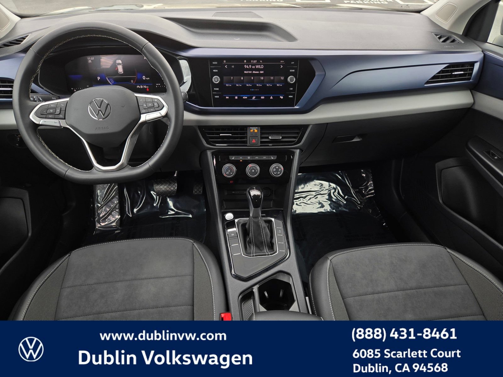 Certified 2023 Volkswagen Taos SE FWD image 14
