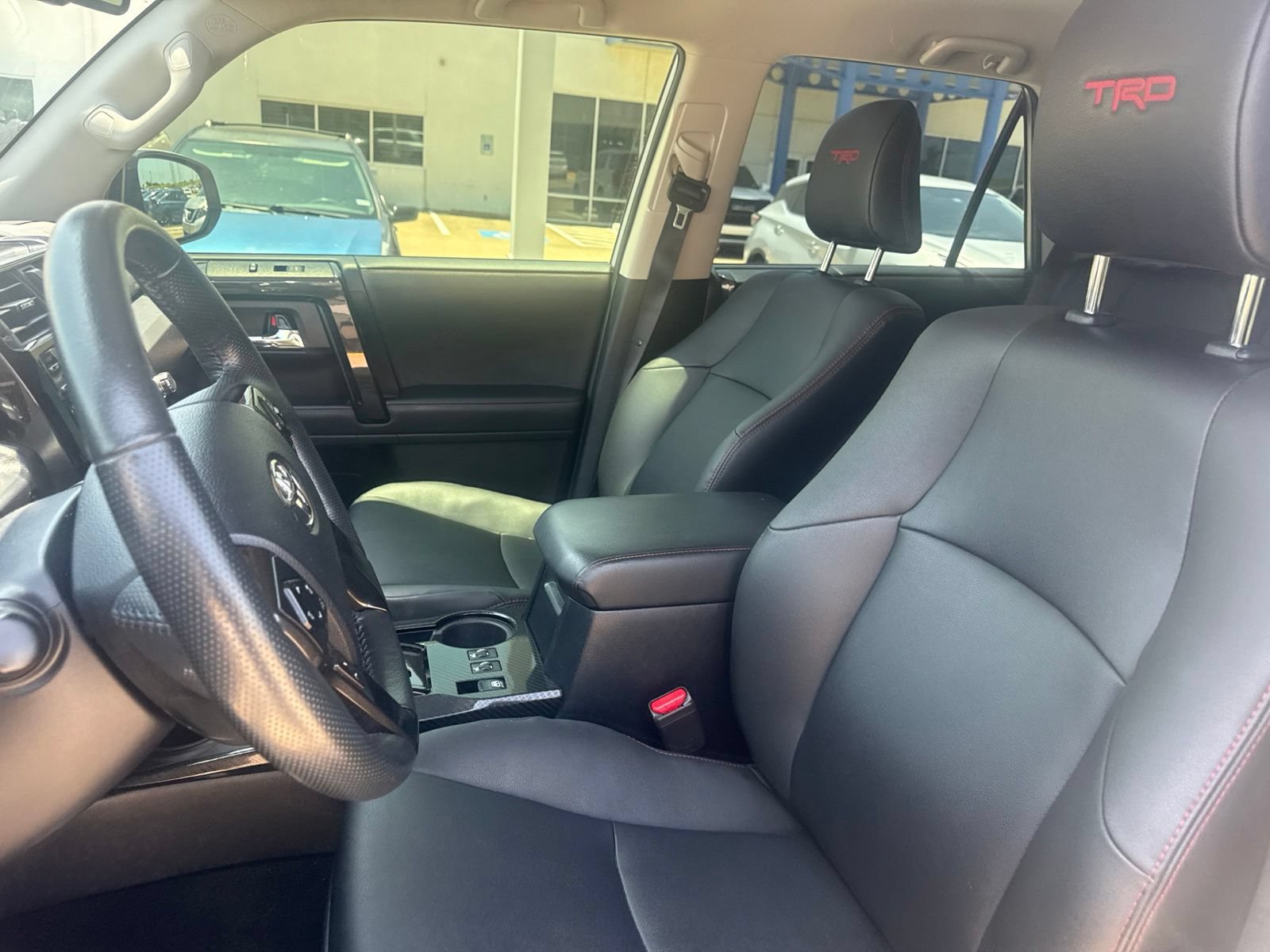 Used 2024 Toyota 4Runner TRD Off-Road Premium AWD/4WD image 10