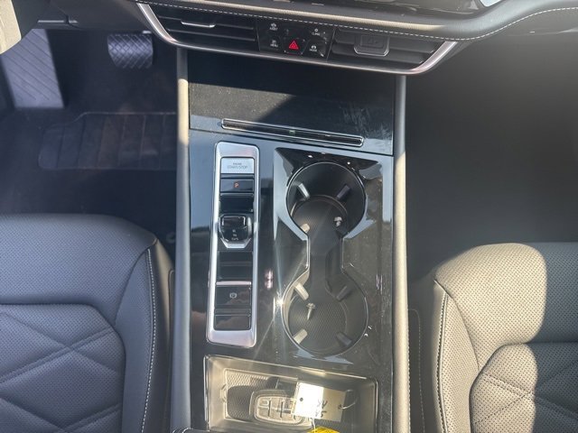 Used 2024 Volkswagen Atlas SE image 14