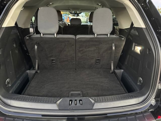 Used 2025 Ford Explorer Active image 23