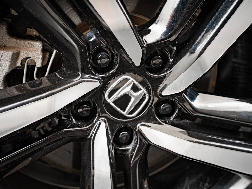 Used 2018 Honda Accord Sport image 8