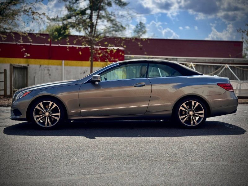 Used 2015 Mercedes-Benz E 400 Cabriolet image 4
