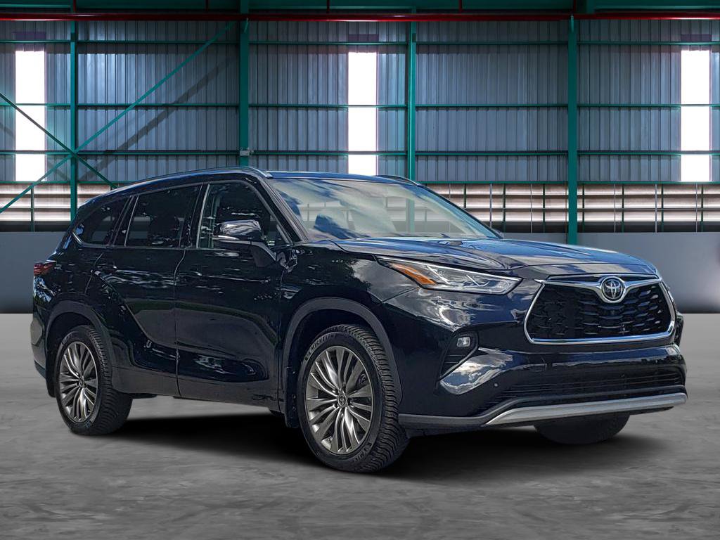 Used 2021 Toyota Highlander Platinum AWD/4WD image 6