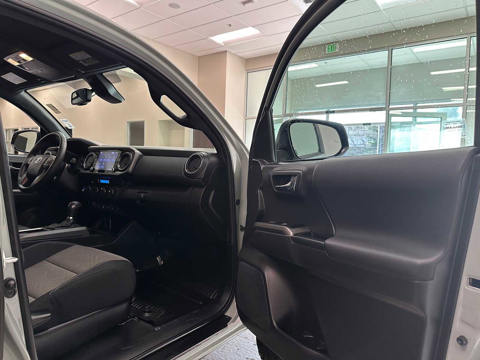 Certified 2022 Toyota Tacoma TRD Sport w/ Technology Package image 27