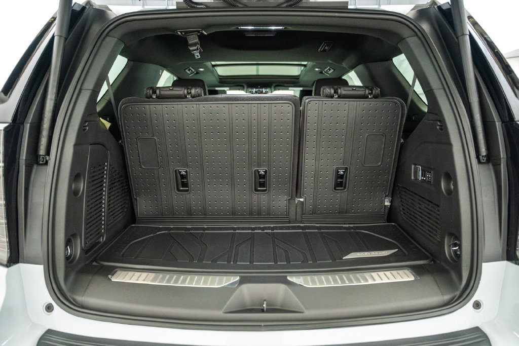 New 2026 Chevrolet Tahoe High Country AWD/4WD image 9
