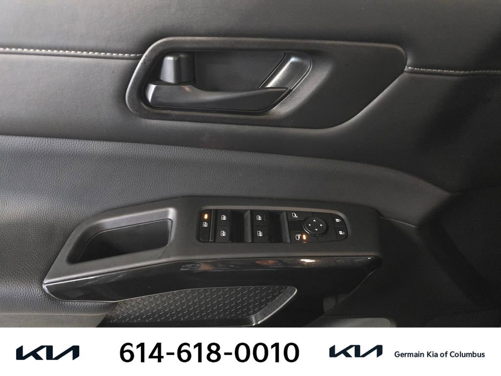 Used 2024 Nissan Pathfinder SV w/ SV Premium Package AWD/4WD image 27