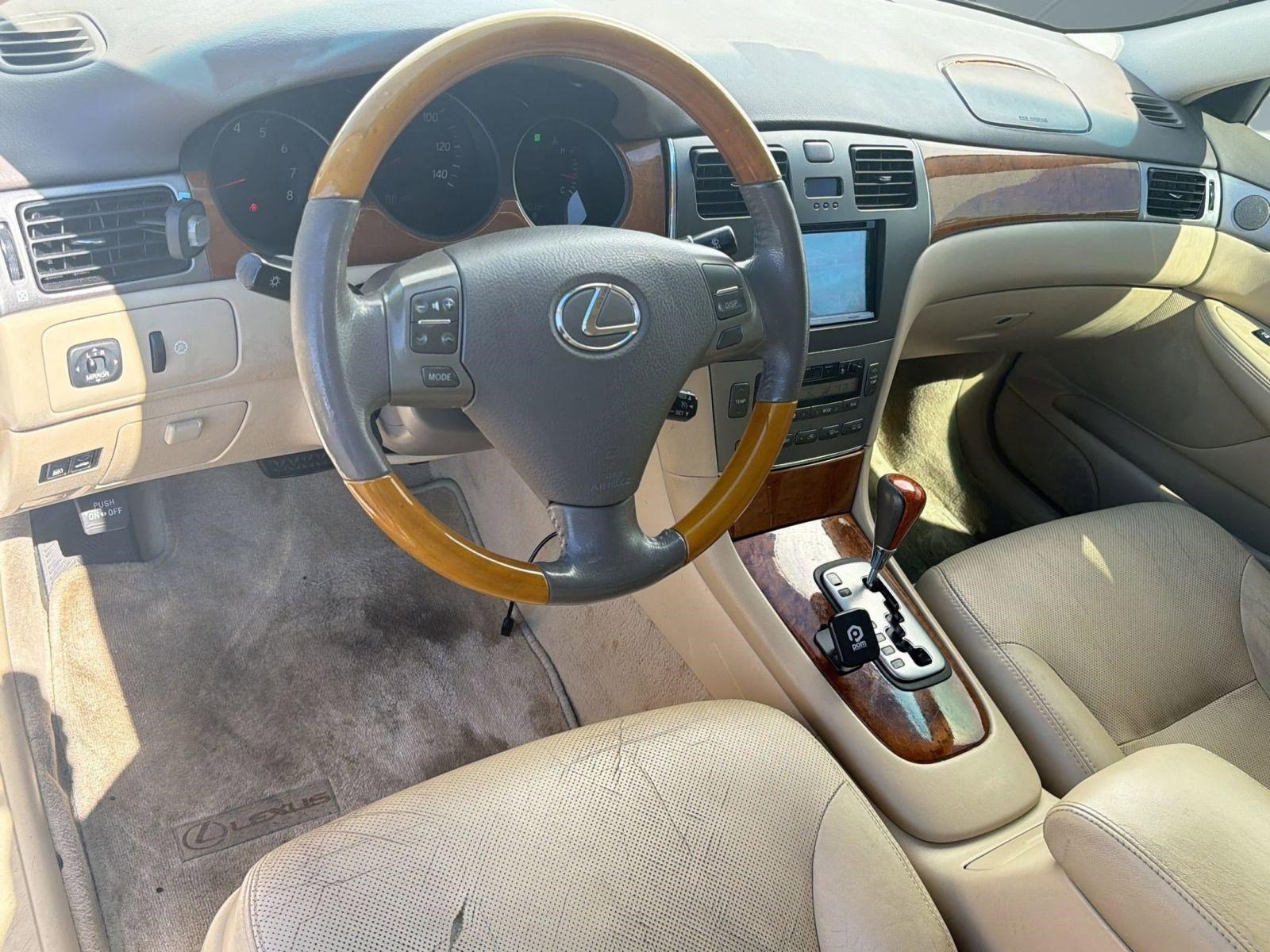 Used 2005 Lexus ES 330 image 4