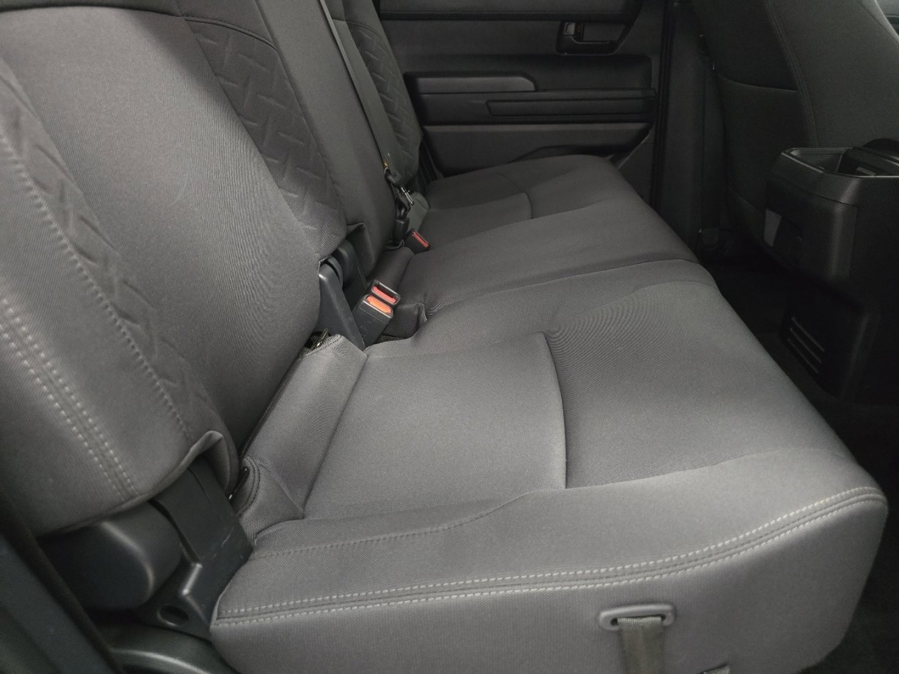 Certified 2024 Toyota Tacoma SR AWD/4WD image 18