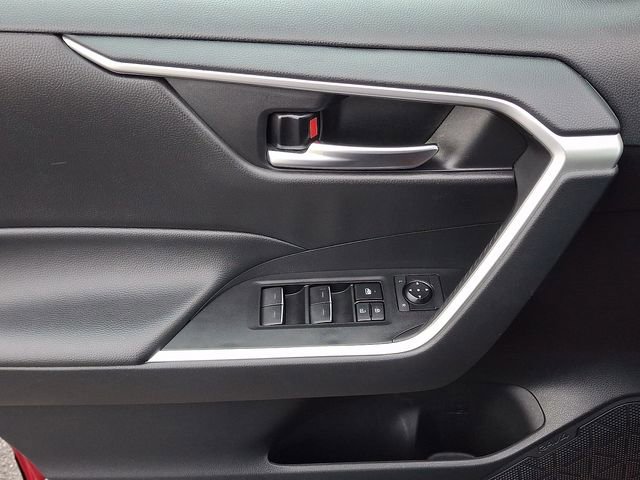 Used 2024 Toyota RAV4 XLE w/ Convenience Package image 12