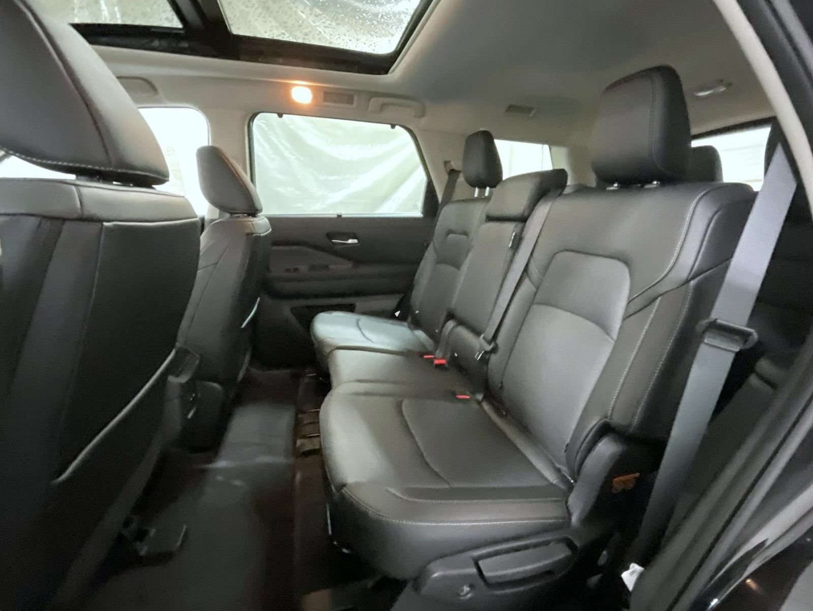 New 2026 Nissan Pathfinder SL w/ SL Premium Package (P04) AWD/4WD image 22