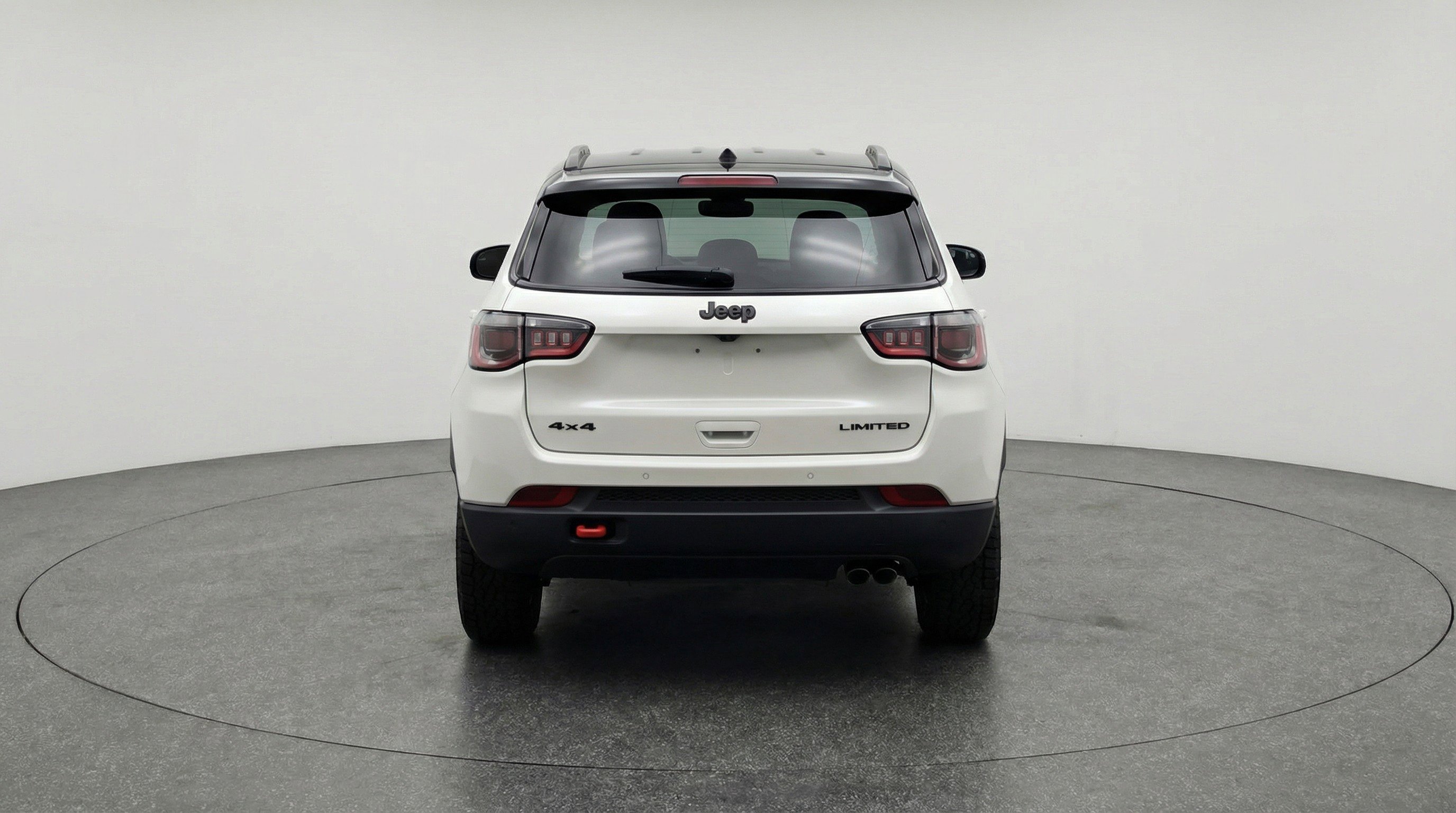 Used 2025 Jeep Compass Trailhawk AWD/4WD image 7