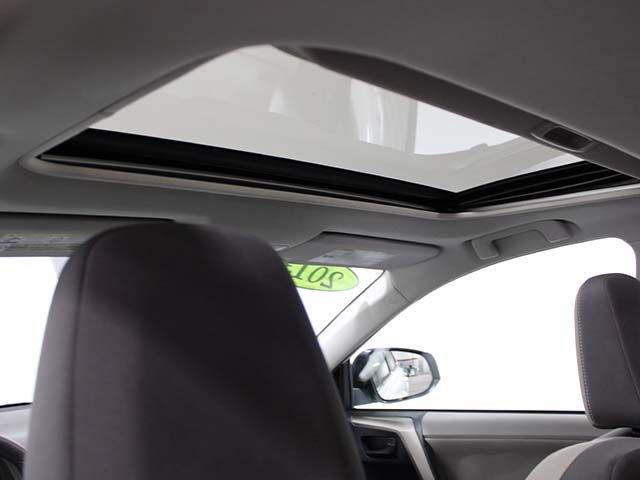 Used 2013 Toyota RAV4 XLE AWD/4WD image 10