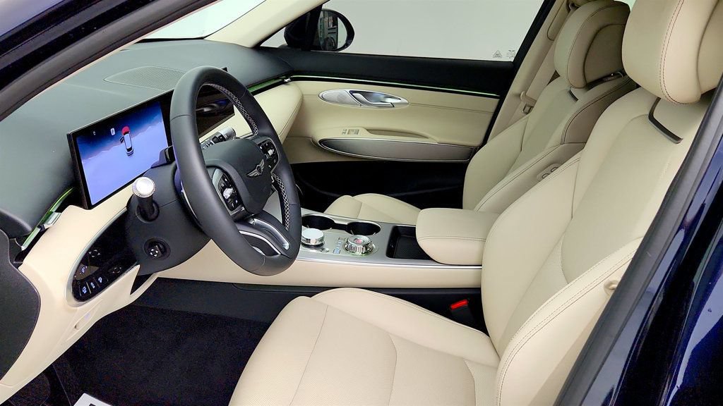 Used 2026 Genesis GV70 2.5T Select AWD/4WD image 19
