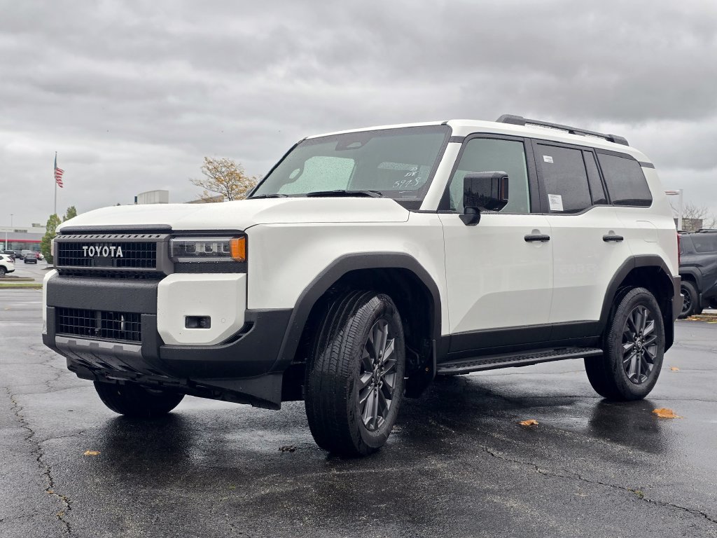 New 2027 Toyota Land Cruiser w/ Premium Package AWD/4WD image 14