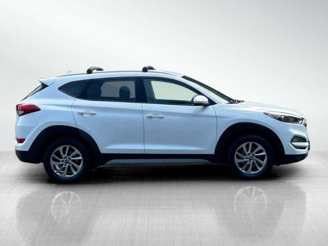Used 2017 Hyundai Tucson SE Plus AWD/4WD image 3