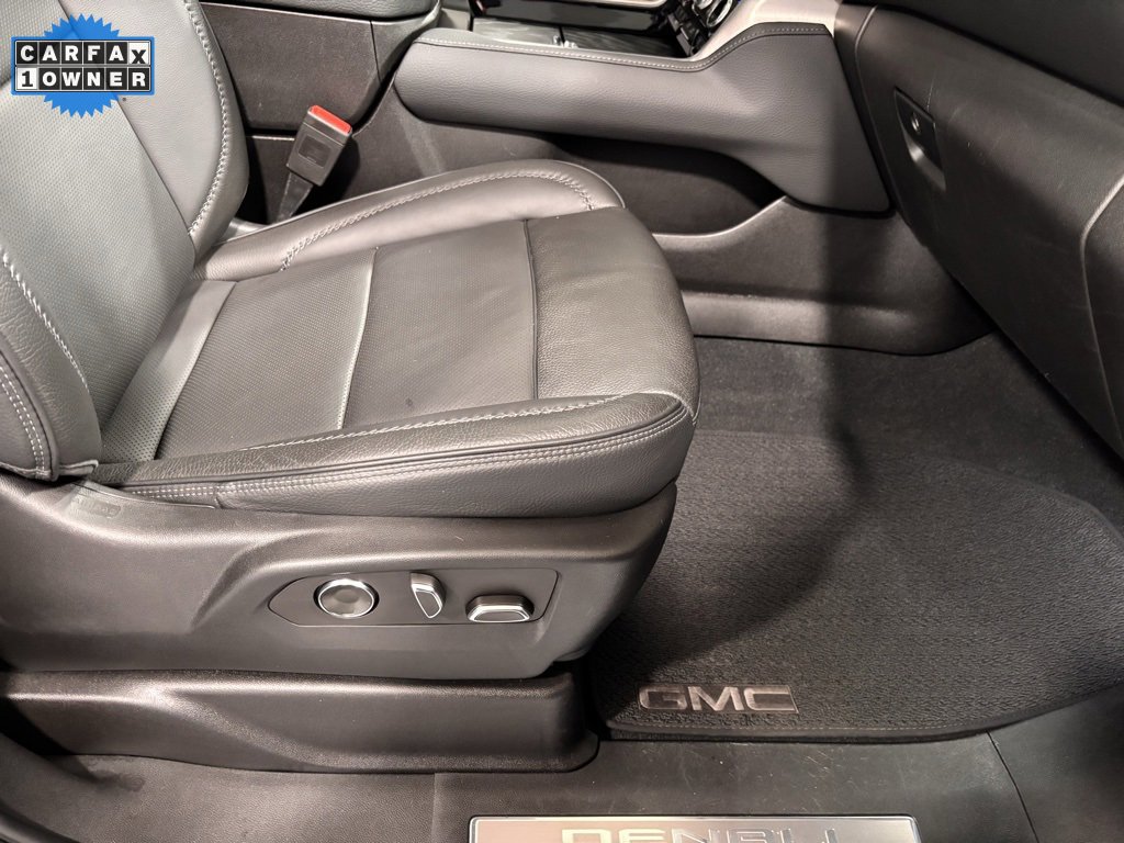 Used 2023 GMC Yukon Denali image 17