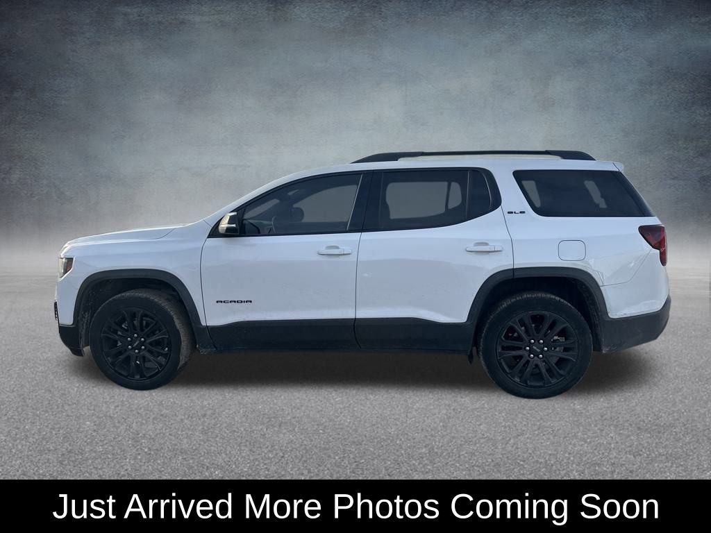 Used 2023 GMC Acadia SLE w/ Elevation Edition image 2
