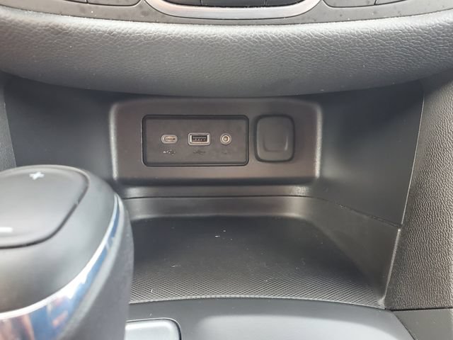 Used 2019 Chevrolet Equinox LT w/ Driver Convenience Package FWD image 33